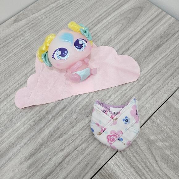 DISTROLLER Neonate Sorpresito Felicia Pink Curly Yellow Hair Pigtails w/blanket - Picture 1 of 7